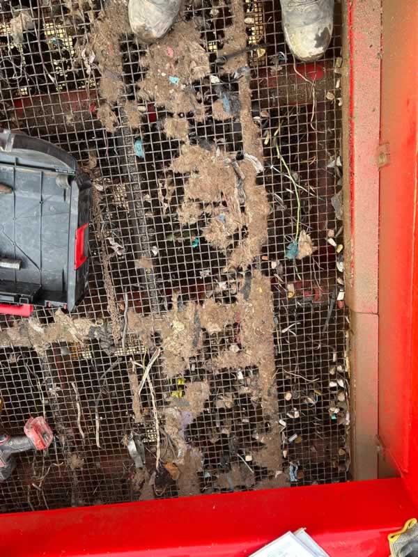 Woven Wire Screen Mesh vs Rubber Screen Mats - Before (3)